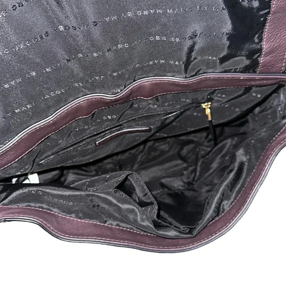 Marc by Marc Jacobs Purple Pebbled Leather Shoulder Bag - Picture 11 of 14